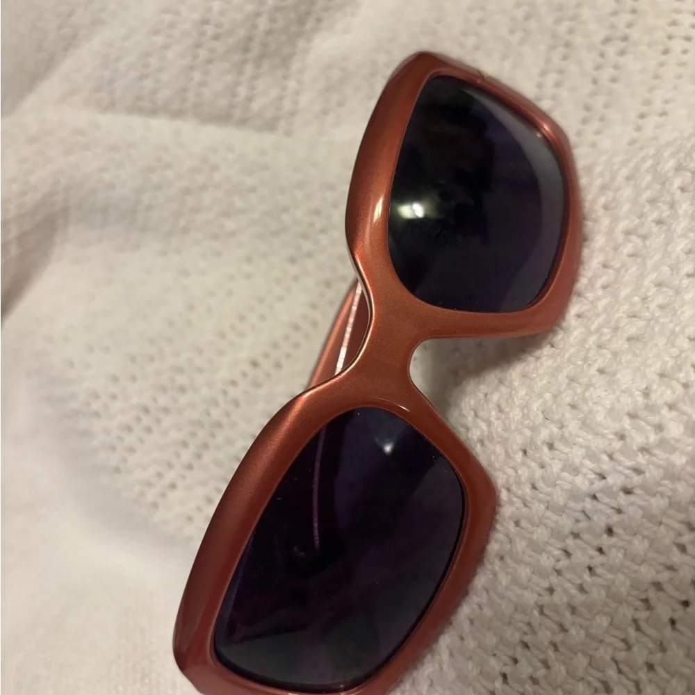 ASOS Pink Rectangular Sunglasses - Picture 3 of 7